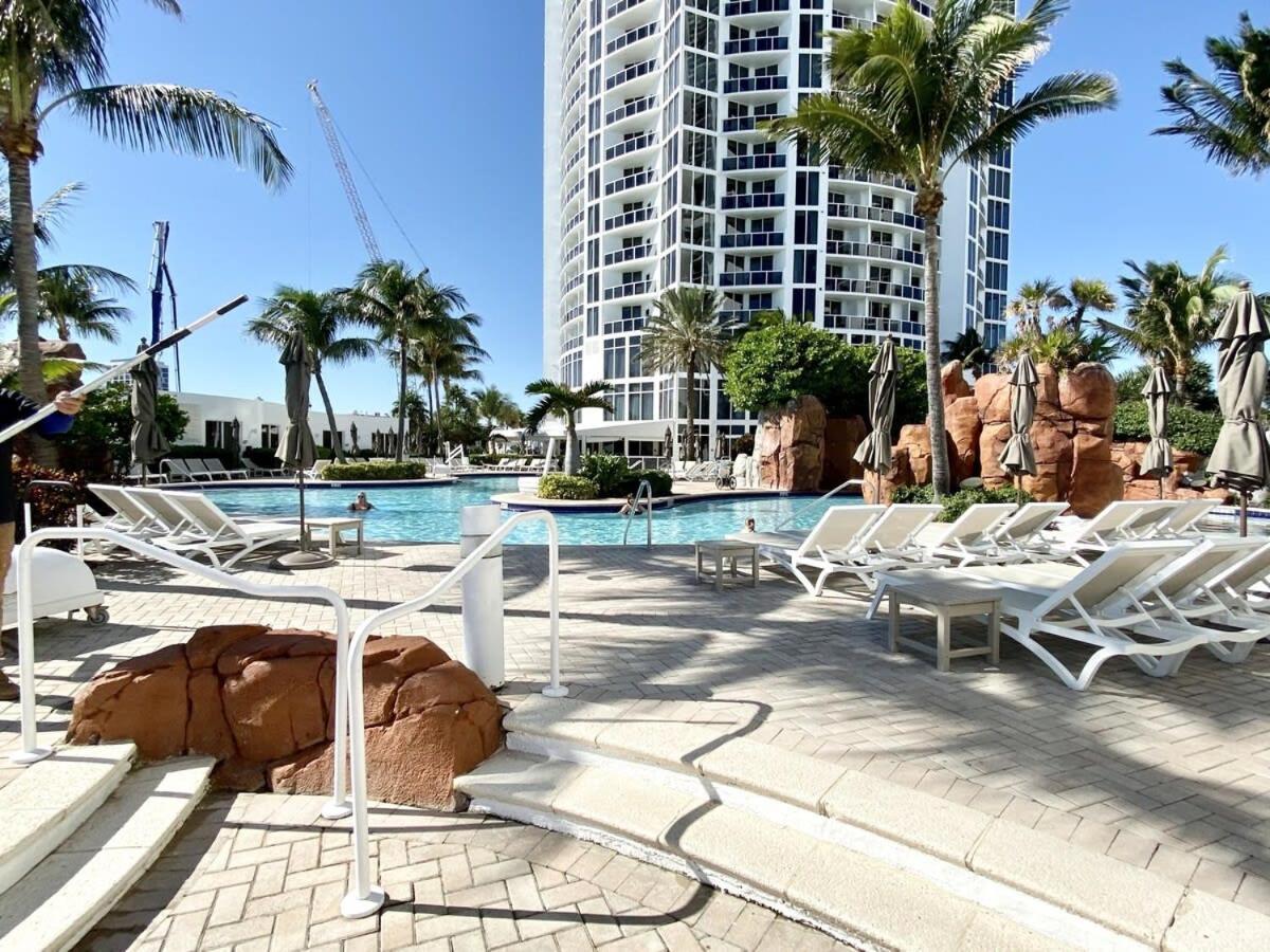 Trump International Resort By Zen Vacation Rentals Miami Beach Exterior foto