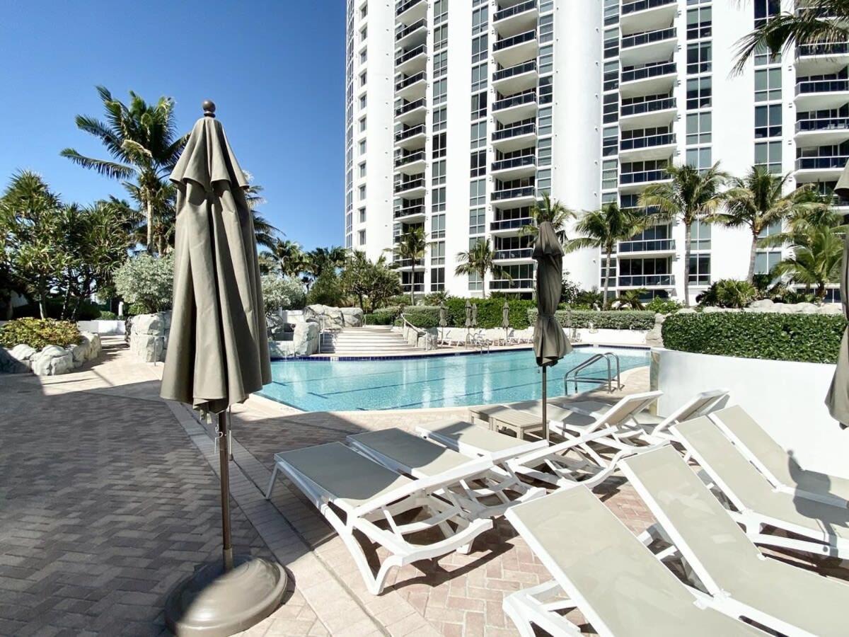 Trump International Resort By Zen Vacation Rentals Miami Beach Exterior foto